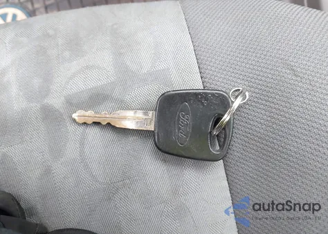 2005 Ford Focus Zx4 from USA, damaged, VIN 1FAFP34N35W312109